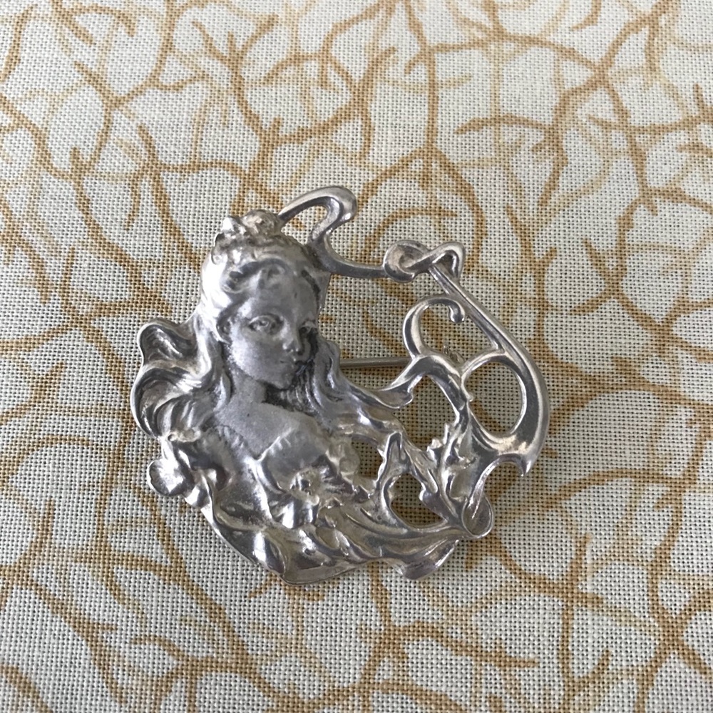 Sterling Silver Pendant / Pin